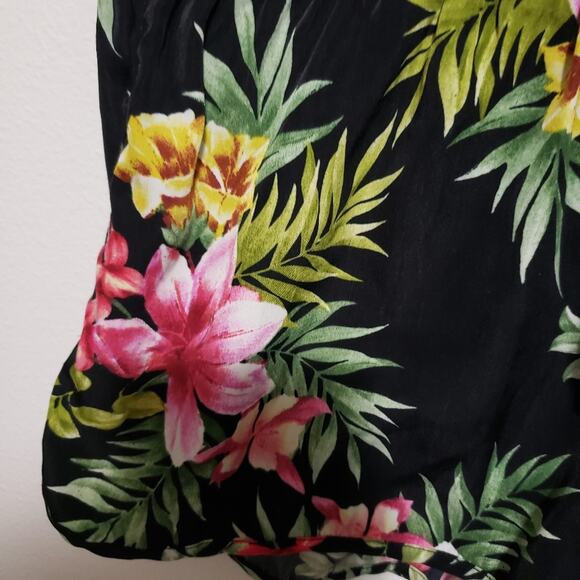 Forever 21 Hawaiian Tropical Shorts - Picture 4 of 6